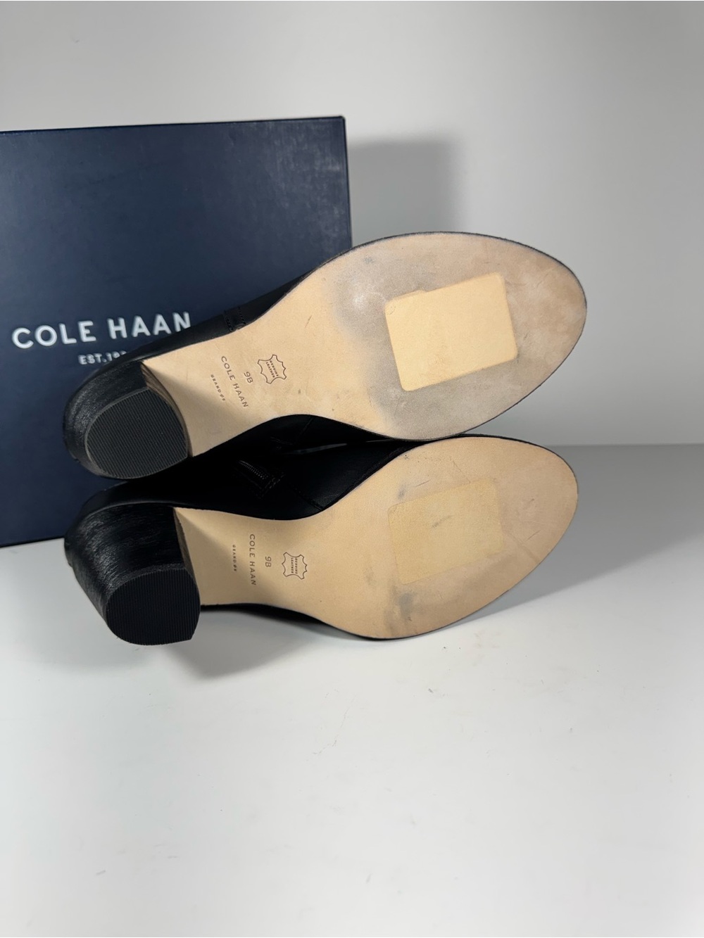 Cole Haan Hayes Black Leather Buckle Ankle Heel Booties women’s 9 Winter Boots - Picture 3 of 9